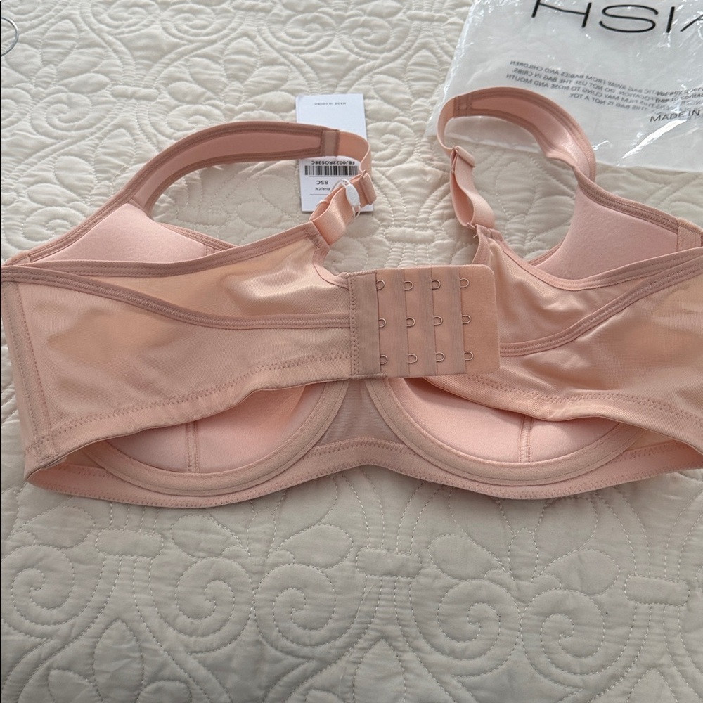 Women's Peach Bra - Picture 2 of 4
